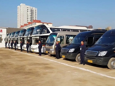 西柏坡干部教育专车